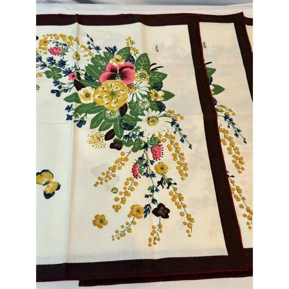 Vintage Floral Cloth Napkins Set of 4 19x19 Wildflowers Butterfly Burgundy